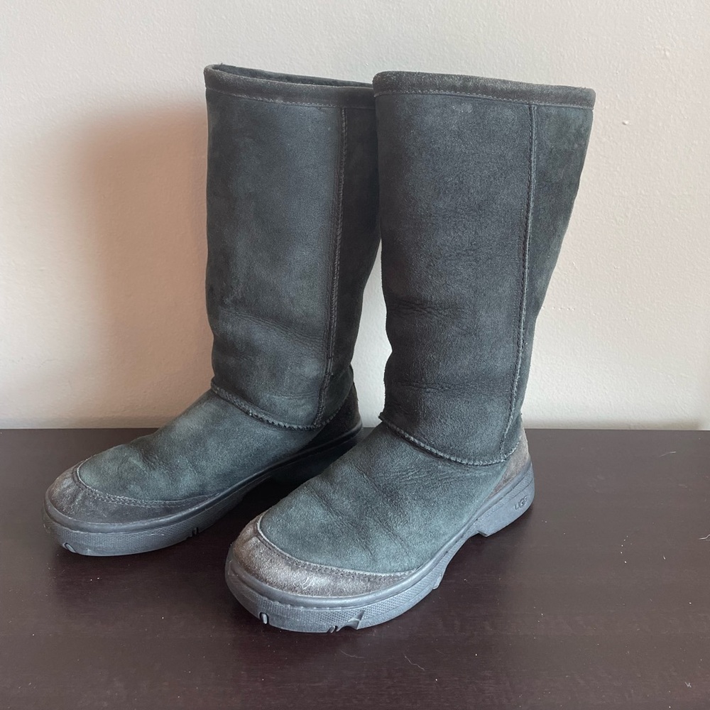 UGG Australia Ultimate Tall Two tone Winter Suede & Sheepskin Boot Women Size 8